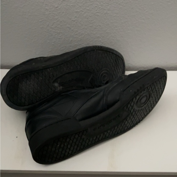 Reebok shoes - Picture 2 of 2